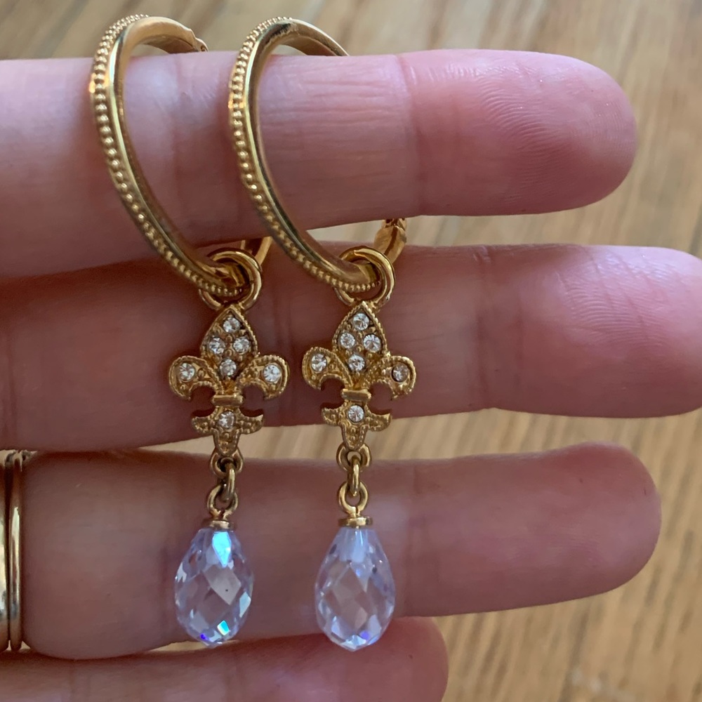 Gold Fleur-de-Lis Drop Earrings